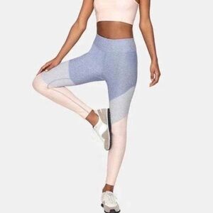 Outdoor Voices 7/8 Springs Legging Size Small in Lake/Dove/Rose Quartz
